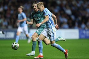 Radu Drăgușin, făcut praf în presa din Anglia după Coventry - Tottenham 1-2: „Părea ruginit” » Nota primită de român