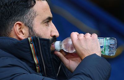 Manchester United, de râsul întregului oraș! » Gluma care a apărut pe un autobuz lângă Old Trafford