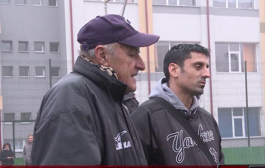 Ionel Dănciulescu a cunoscut în tinerețe asprimea antrenorului Ion Pîrvulescu. Foto: captură OltTV Antrenorul care i-a inventat pe Luțu și cuplul N&D: „Dacă nu-l lua Becali șofer, ajungea boschetar. Îl puneam să citească Harap Alb în vestiar” + „Nu-i băteam să-i schilodesc!”