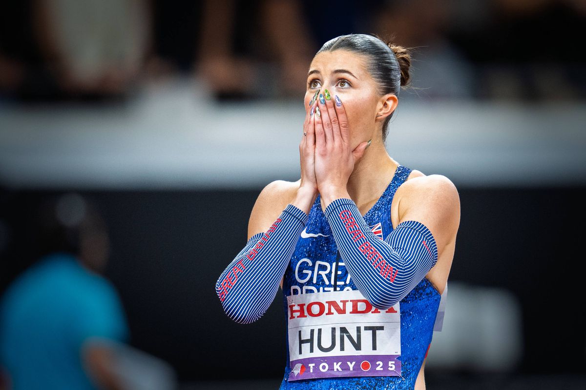 A izbucnit în lacrimi după ce a câștigat medalia de argint la Campionatele Mondiale de atletism: „Atmosfera a fost sexy și agresivă”