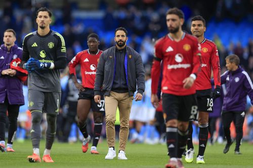 Fostul mare atacant Alan Shearer (55 de ani) este de părere că Ruben Amorim (40) poate fi demis de Manchester United în cazul unui pas greșit în meciul cu Chelsea, care se va juca sâmbătă, de la 19:30. // FOTO: Imago Images