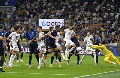 Ștafetă pregătită de Cristi Chivu la Inter » Mutarea s-ar putea produce chiar duminică, la meciul cu Sassuolo!