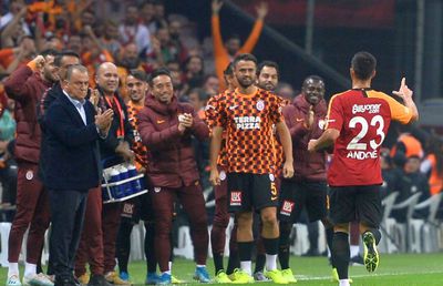 GALATASARAY - SIVASSPOR 3-2 // Florin Andone a făcut precum Pușcaș la penalty » „L-a scos din echipă pe Falcao!”