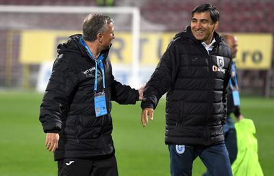 CFR CLUJ - CRAIOVA 2-0 // Cine a schimbat primul în duelul Petrescu - Pițurcă, marii contestatari ai regulii cu doi jucători sub 21 de ani