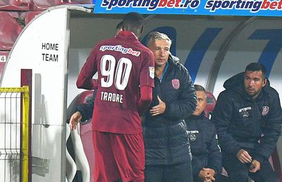 CFR CLUJ - CRAIOVA 2-0 // Dan Petrescu se felicită: „Nu știu câți și-ar fi asumat să-l bage pe Traore” + „S-a spus că suntem în criză...”