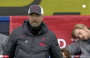 Imagine incredibilă cu portarul de rezervă al lui Liverpool » A adormit la derby, în spatele lui Klopp