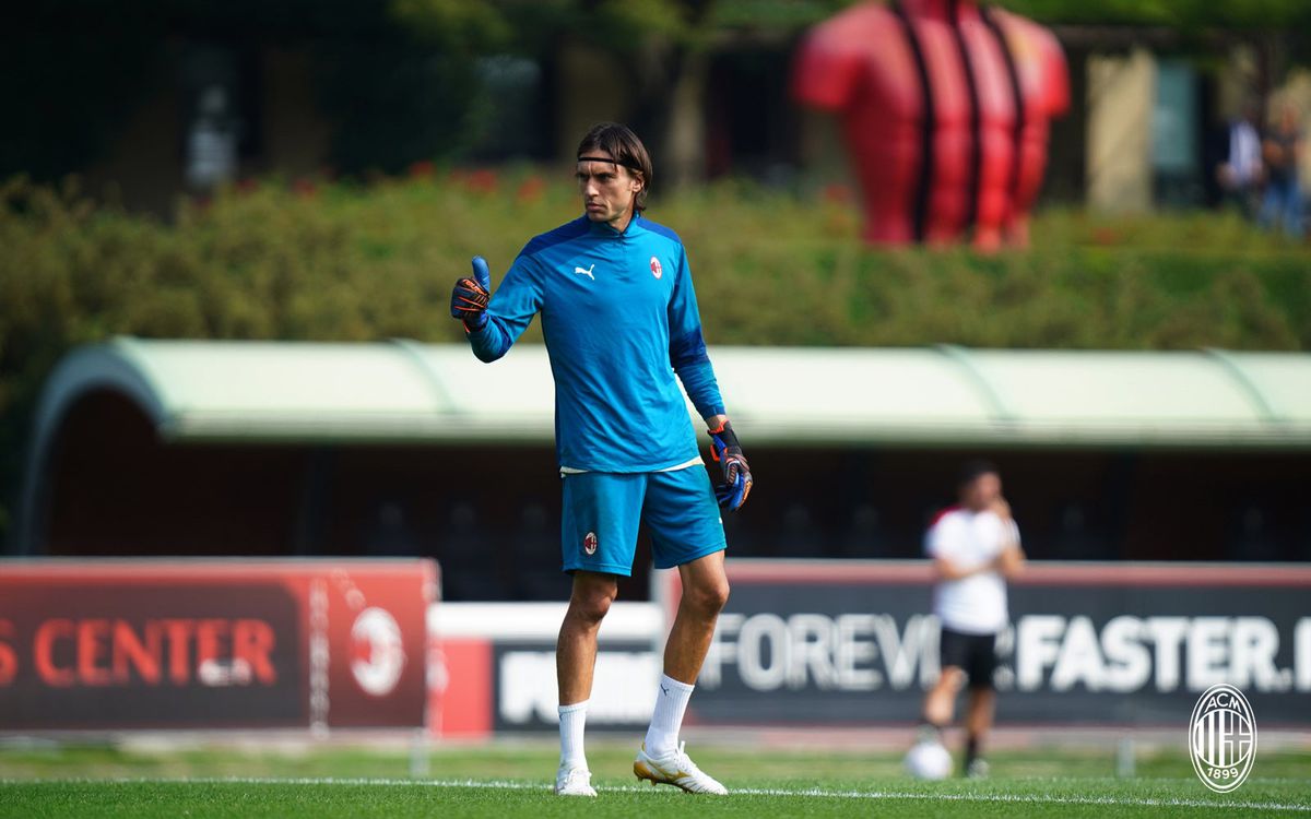 Tătărușanu, cerut în poarta lui Milan la meciul din Europa League: „Îi poate ține locul lui Donnarumma”