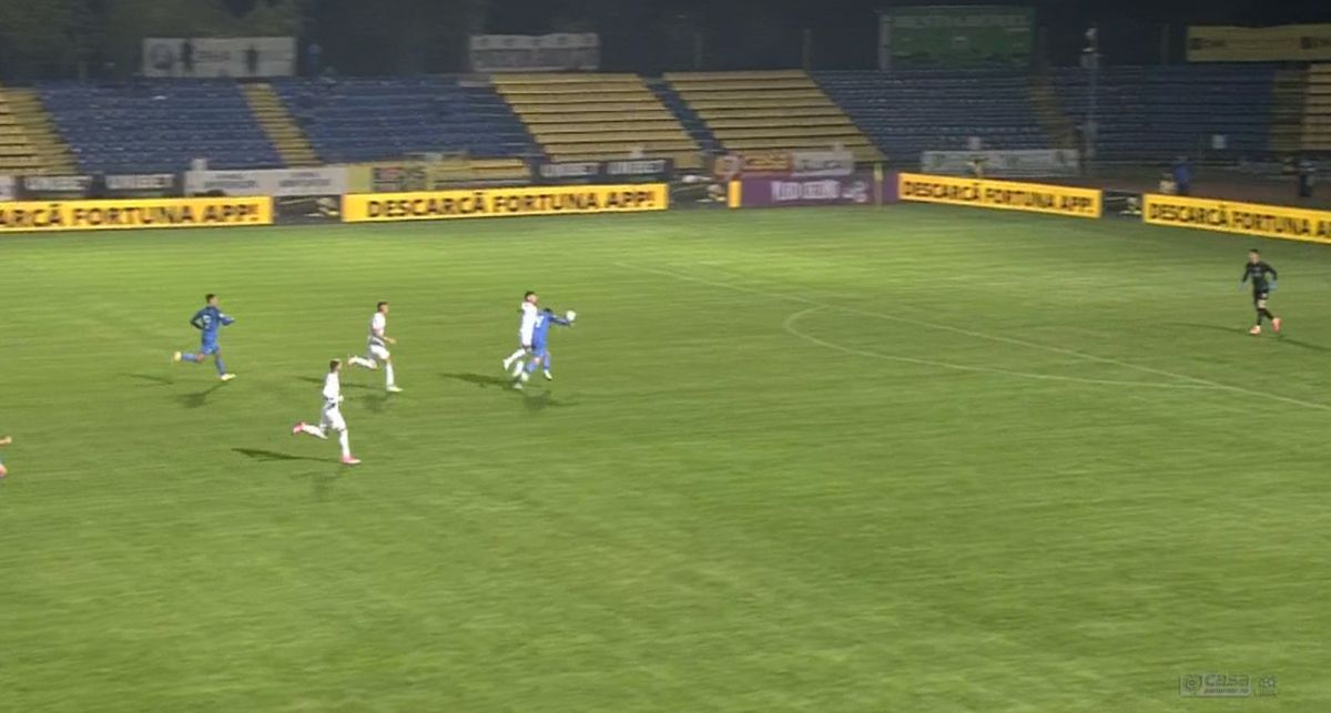 FOTO. UPDATE Scandal în Clinceni - FCSB! Cristi Balaj spune că „centralul” Cojocaru a greșit: „Era cartonaș roșu!”