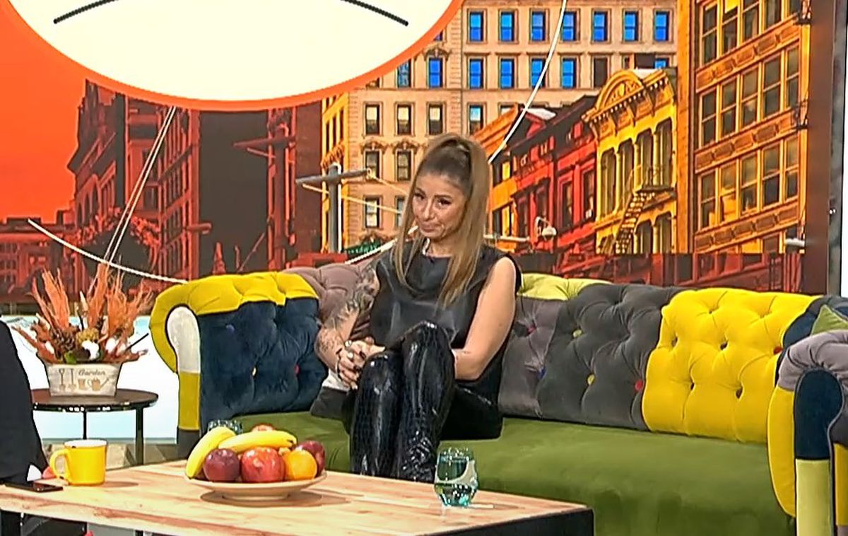 Laurențiu Reghecampf anunță: „Am depus actele pentru divorț” » Anamaria Prodan și fiul lor, reacții înfiorătoare: „Ai murit”