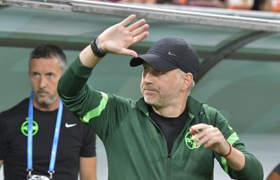 Dezbaterea zilei, 19 octombrie » Va rezista Edward Iordănescu la FCSB pe termen lung? » „Nu, pentru că Becali nu se va abține” vs. „Trebuie să accepte criticile și comentariile”