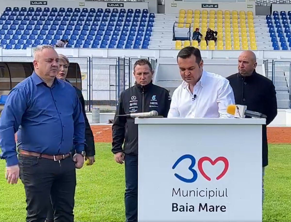 Fără precedent! Momente inedite la prezentarea oficială a lui Mihai Iosif » Cu cine s-a trezit lângă el