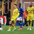 Dennis Man, în acțiune în Como - Parma 1-1 // foto: Imago Images