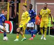 Dennis Man, în acțiune în Como - Parma 1-1 // foto: Imago Images