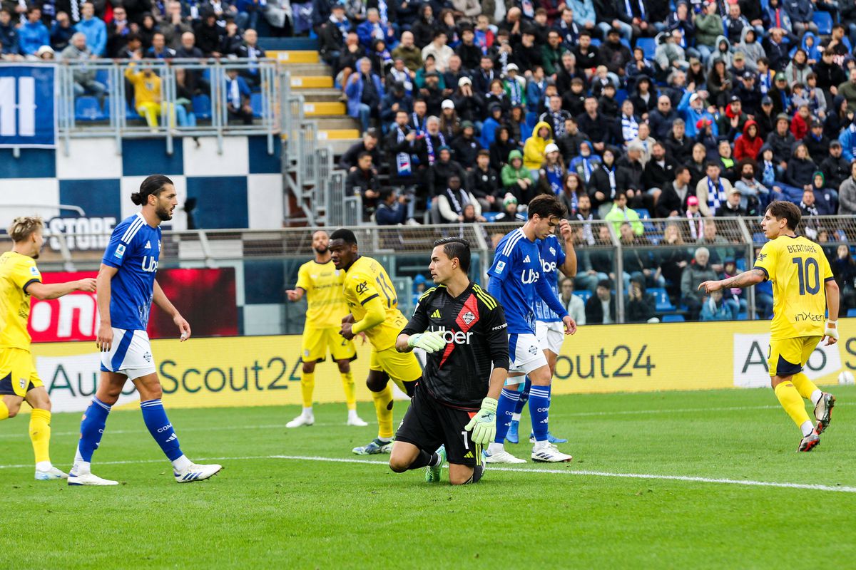 Cum i-au notat italienii pe Man și Mihăilă, după alt meci fără victorie: „Mingi pierdute și pase imprecise”