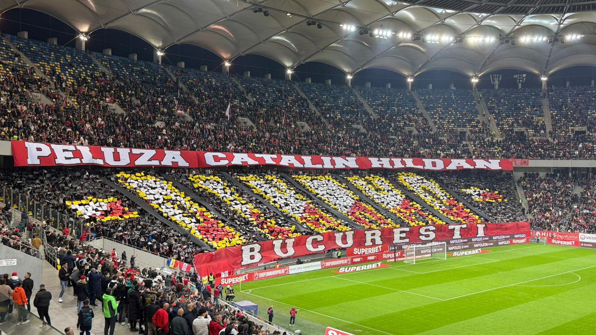 Scenografia afișată de fanii lui Dinamo la meciul cu Rapid