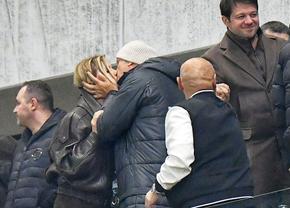Boom, kiss! Sărbătoare vișinie pe teren, afecțiune în lojă: Dan și Diana Șucu nu s-au ferit
