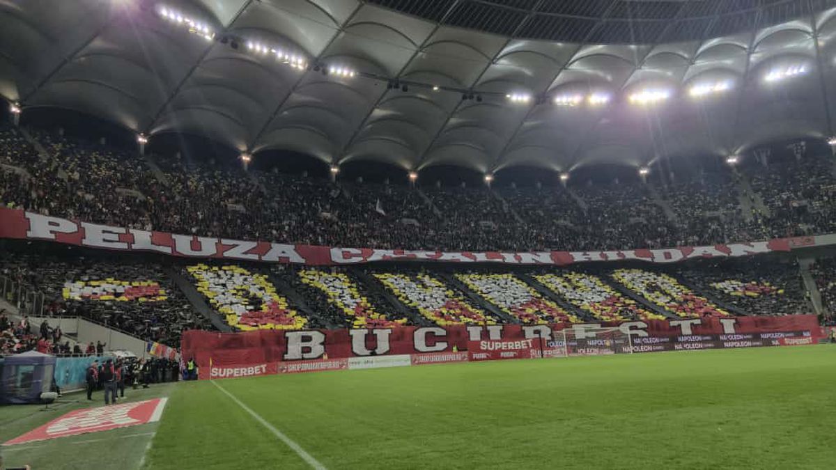 Scenografia afișată de fanii lui Dinamo la meciul cu Rapid