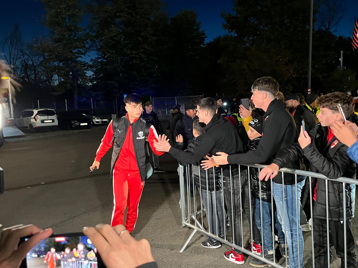 Imagini surprinse înainte de Dinamo - Rapid