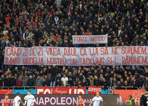 Momentul trecut cu vederea la Dinamo - Rapid » Omagiu emoționant pentru Cornel Dinu, în plină luptă cu depresia: „Când zi de zi vrea răul ca lui să ne supunem...”