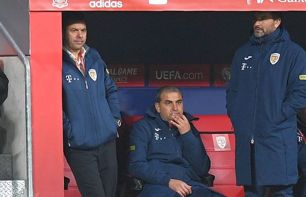 SPANIA - ROMÂNIA 5-0 // Bookmakerii au publicat cotele pentru viitorul selecționer: Rădoi, mare favorit la pariuri! Cum arată TOP 12