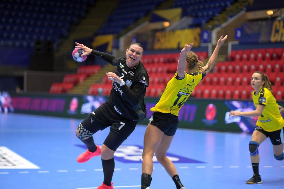 CSM București - Rostov 22-27. FOTO Nicio șansă. Rusoaicele, recital la „Polivalentă”! Clasamentul grupei A