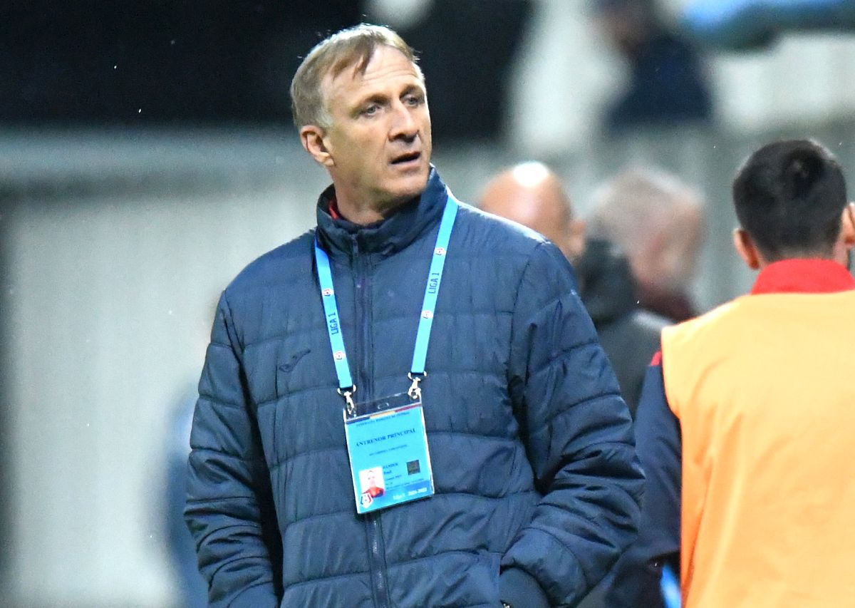 Emil Săndoi s-a dezlănțuit după greșeala imensă de arbitraj: „Mi-e rușine să intru în vestiar! Ce să le zic? Îmi vine să o iau singur pe drum, spre București, spre Iași”