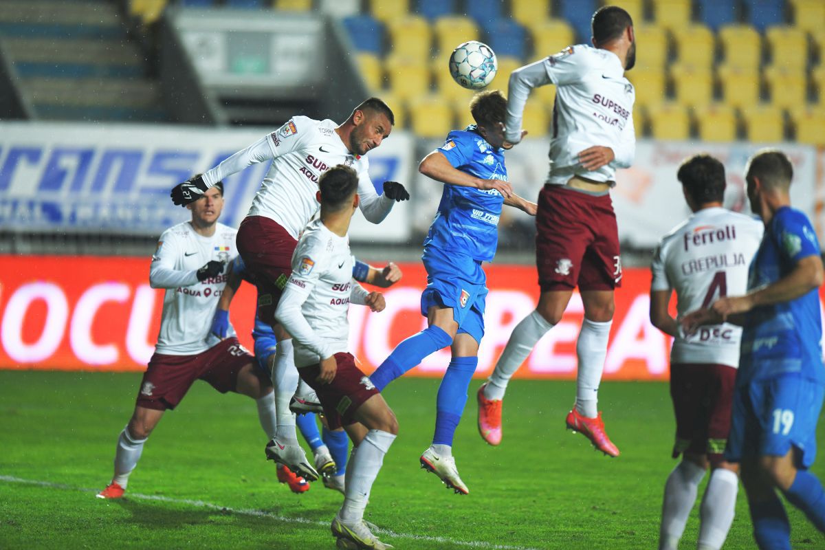 Chindia - Rapid, decis de o greșeală flagrantă de arbitraj în minutul 90