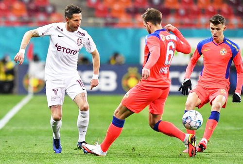 Ultimul meci direct FCSB - CFR Cluj a fost câștigat de roș-albaștri, 3-1