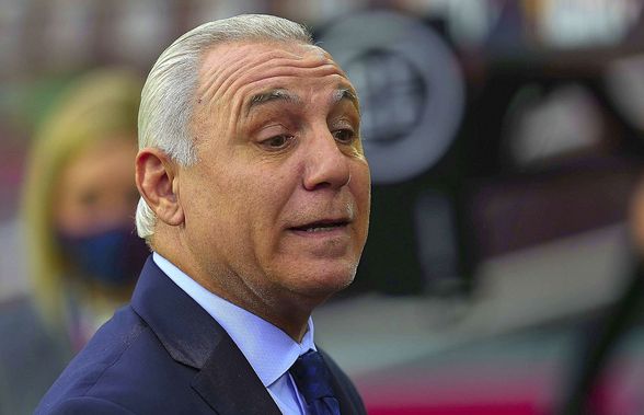 Hristo Stoichkov, expert TV și bădăran la Doha » A refuzat agresiv fanii care doreau un selfie și dialogul cu echipa GSP care avea pentru el un mesaj de la Gică Popescu