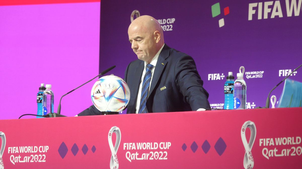 Conferință de peste o oră a lui Gianni Infantino la Doha: „Am simțit discriminarea când eram copil! Astăzi mă simt qatarez, arab, african, gay”