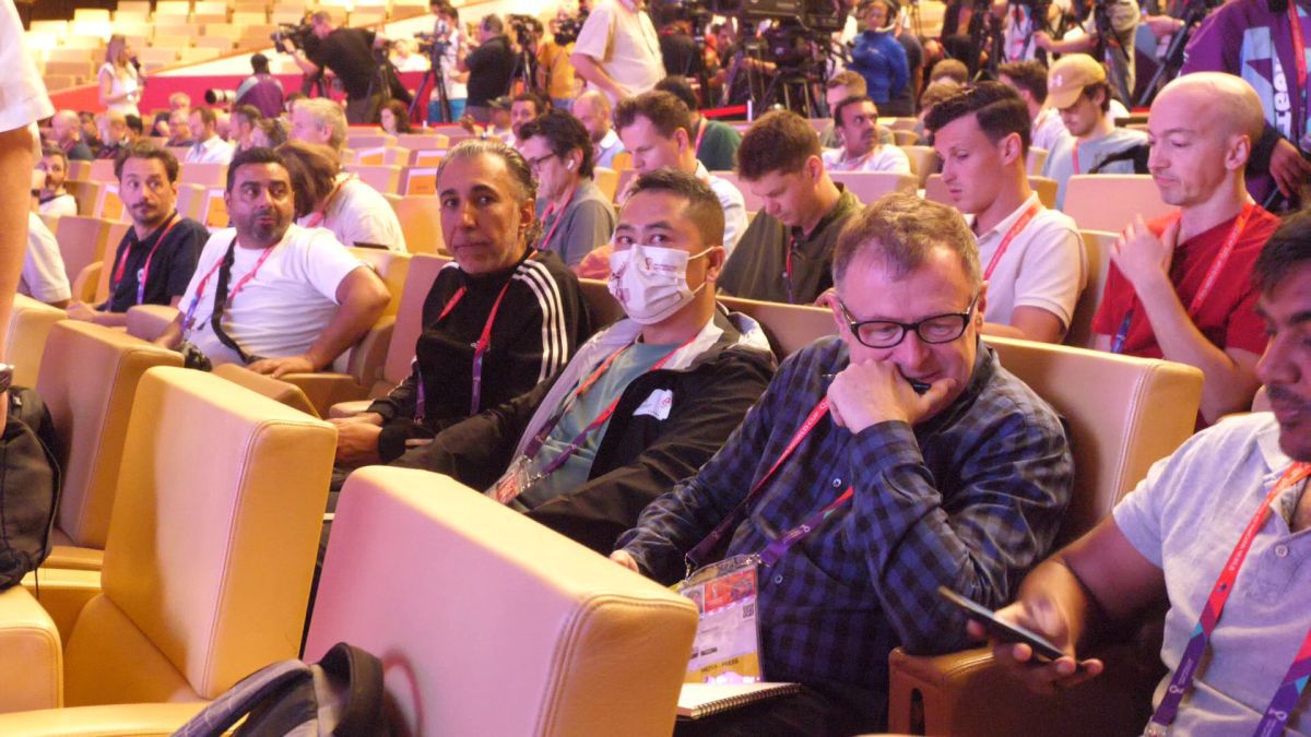 Conferință de peste o oră a lui Gianni Infantino la Doha: „Am simțit discriminarea când eram copil! Astăzi mă simt qatarez, arab, african, gay”