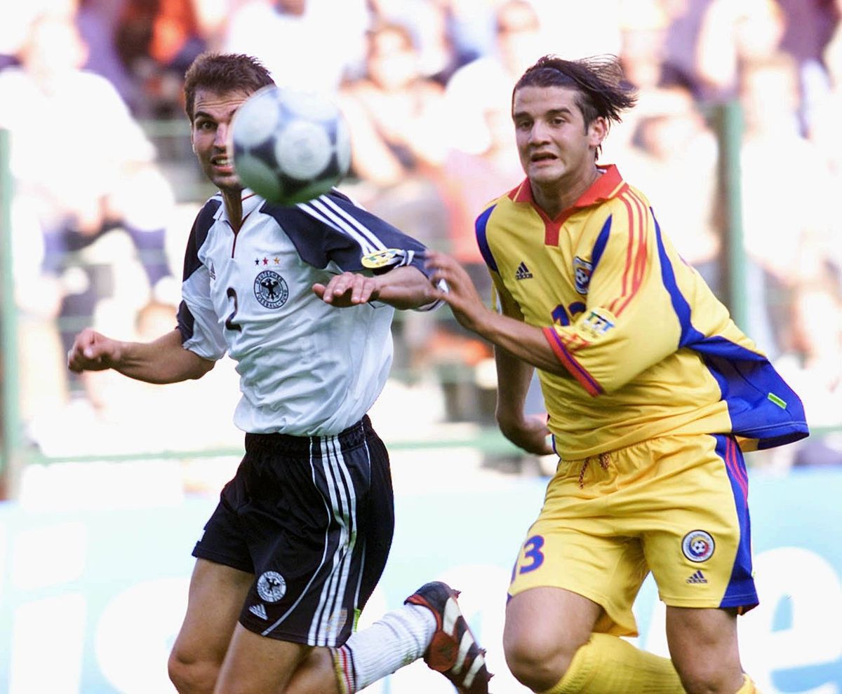 România la EURO 2000