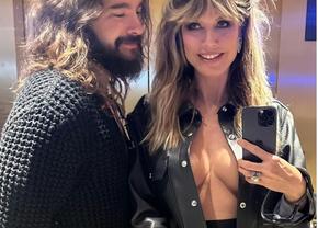 A stat la VIP în Marele Premiu din Las Vegas, apoi a pozat topless în lift