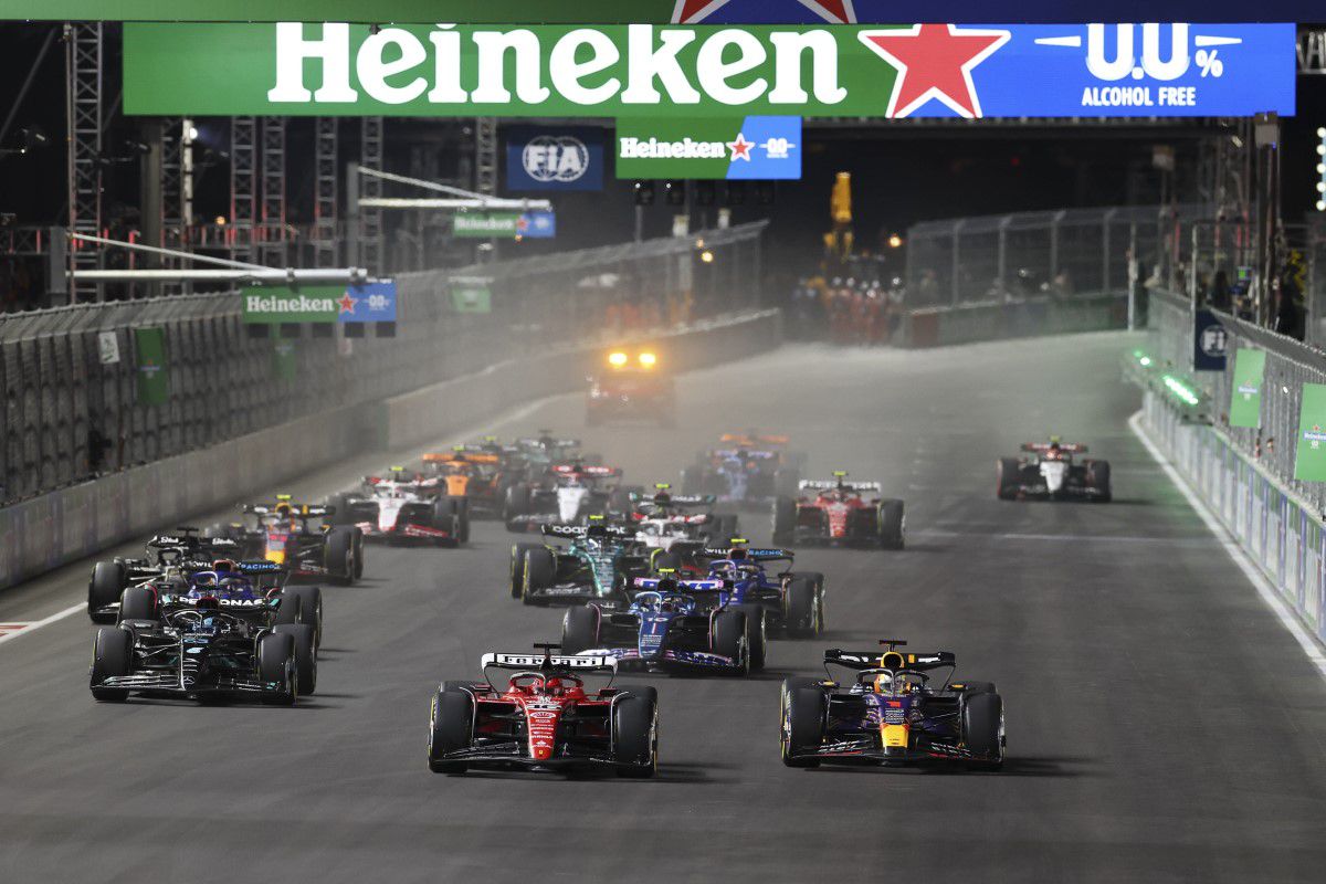 Schimbare la Max » Verstappen a șters pe jos tot weekendul cu Marele Premiu din Las Vegas, dar astăzi a întors-o