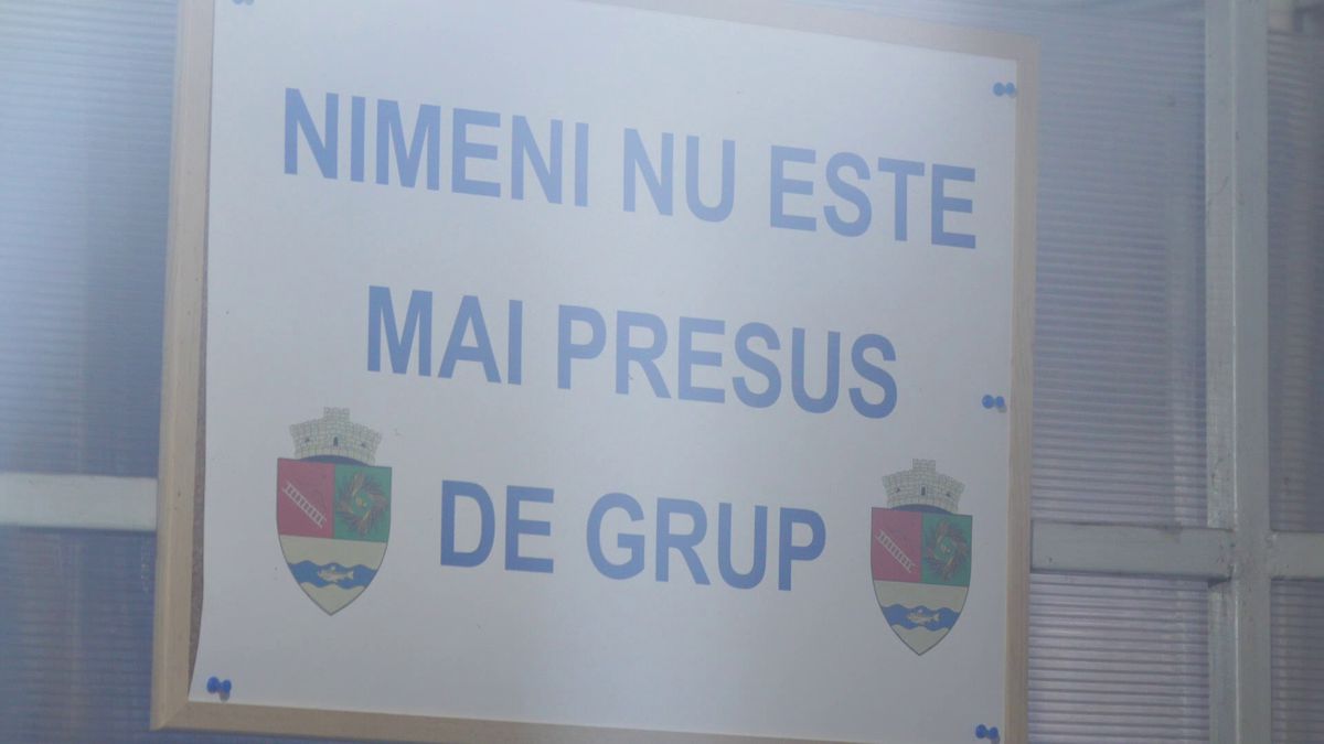 Show fabulos în „Groapa cu lei” de la Bărcănești! Șeful galeriei a intrat peste jucători în vestiar și-a început să țipe la ei: „Haideee, băăăă!”