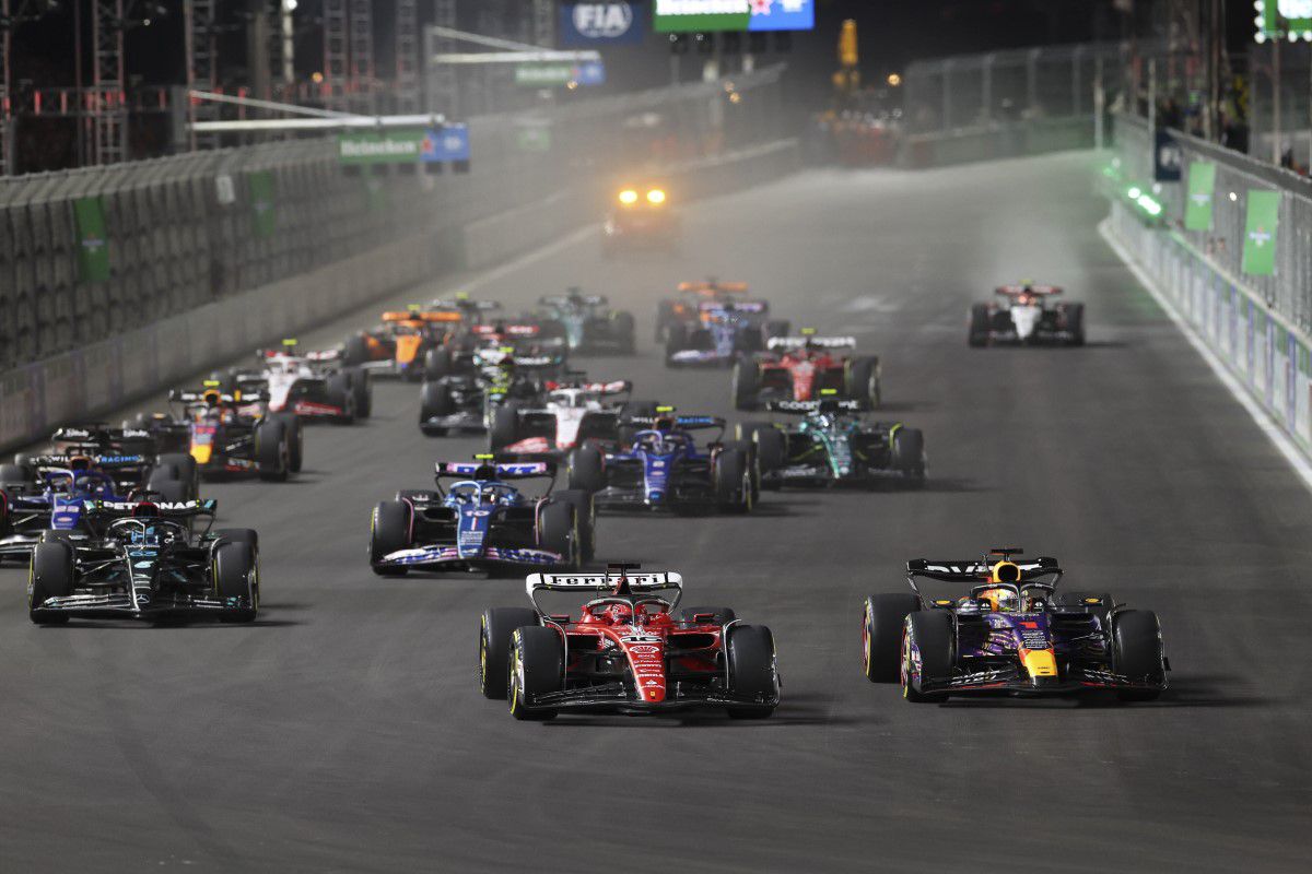 Schimbare la Max » Verstappen a șters pe jos tot weekendul cu Marele Premiu din Las Vegas, dar astăzi a întors-o