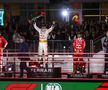 Max Verstappen și Sergio Perez, pe podium la Las Vegas în costume inspirate de ținutele lui Elvis Presley