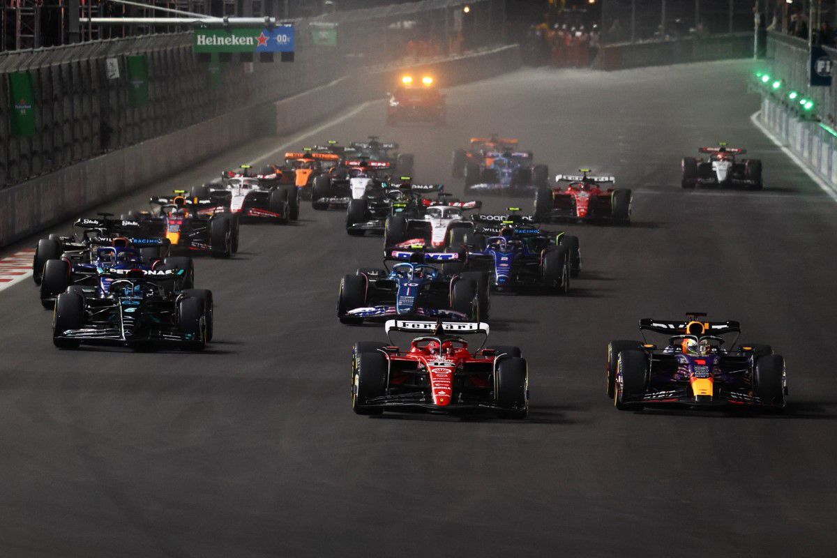 Schimbare la Max » Verstappen a șters pe jos tot weekendul cu Marele Premiu din Las Vegas, dar astăzi a întors-o