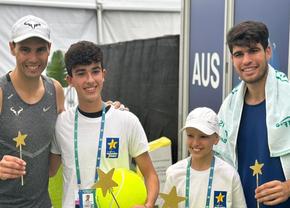 Gest superb al lui Rafael Nadal și Carlos Alcaraz, înaintea „sferturilor” din Davis Cup Finals » „Cel mai bun medicament”