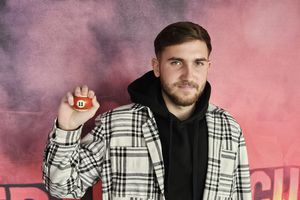 El va apăra poarta lui Dinamo! Alexandru Roșca se prezintă fanilor: „Sunt calm, liniștit, am răbdare”. Ce posturi a mai încercat până la a deveni goalkeeper