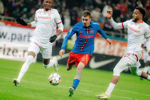 Dinamo este printre echipele de fotbal cu cei mai mulți străini folosiți // foto: Imago Images