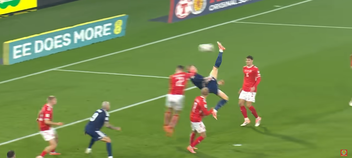 Golul lui Scott McTominay din Scoția - Danemarca