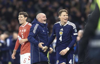 Fostul coleg al lui Dan Petrescu a devenit erou peste noapte! Numit „Sir” și propus pentru sanctificare