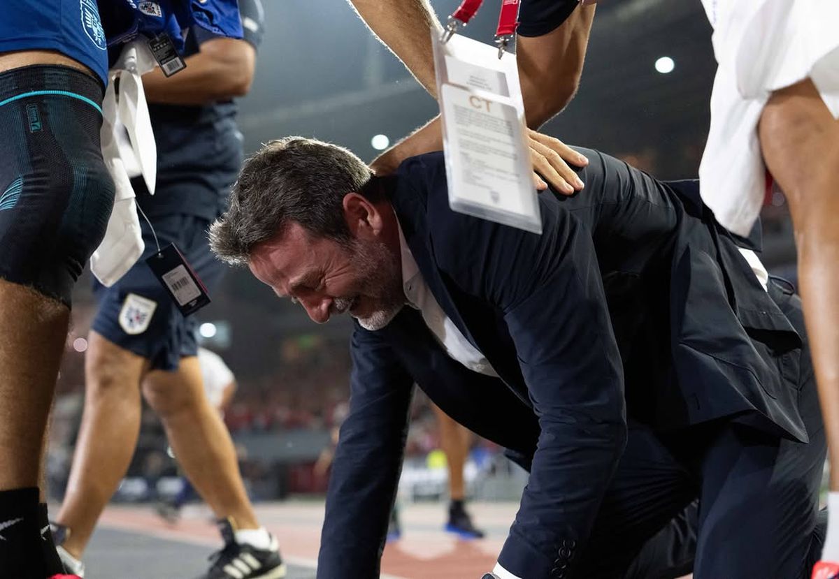 Dat afară de la club după nici 3 luni, acum și-a dus naționala la Mondial și a făcut țara să plângă