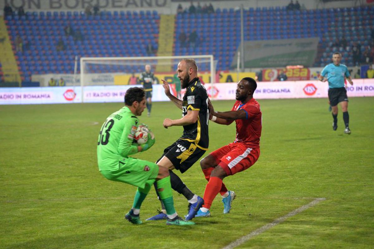 FC BOTOȘANI - DINAMO 1-0// VIDEO + FOTO Al treilea play-off fără Dinamo! » „Câinii” încheie anul cu un nou COȘMAR