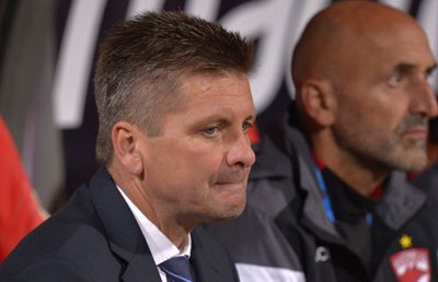 Dinamo, șanse minime la calificarea în play-off. Ar trebui demis Dusan Uhrin jr.?