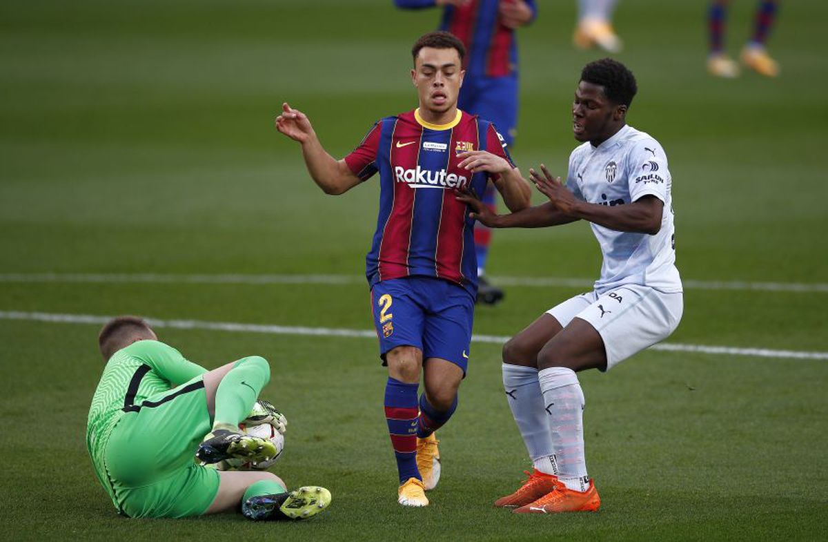 Barcelona - Valencia 2-2 » Egal spectaculos pe „Camp Nou”, iar catalanii rămân pe 5