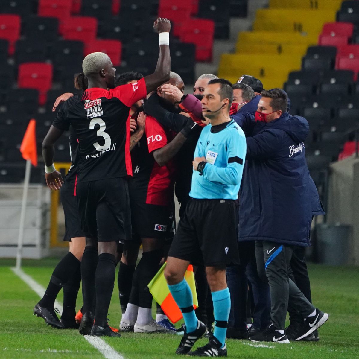 Gaziantep - Fenerbahce 19.12.2020, FOTO: Twitter @GaziantepFK