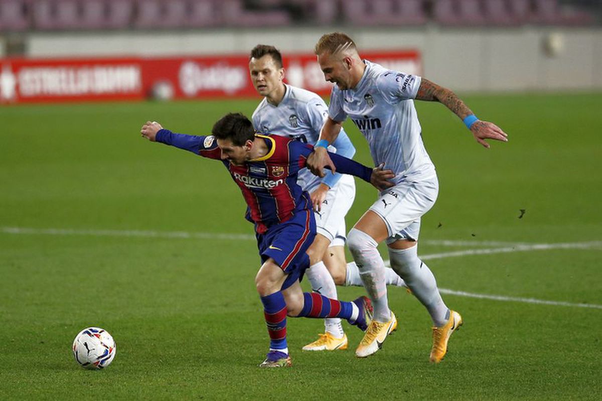 Barcelona - Valencia 2-2 » Egal spectaculos pe „Camp Nou”, iar catalanii rămân pe 5