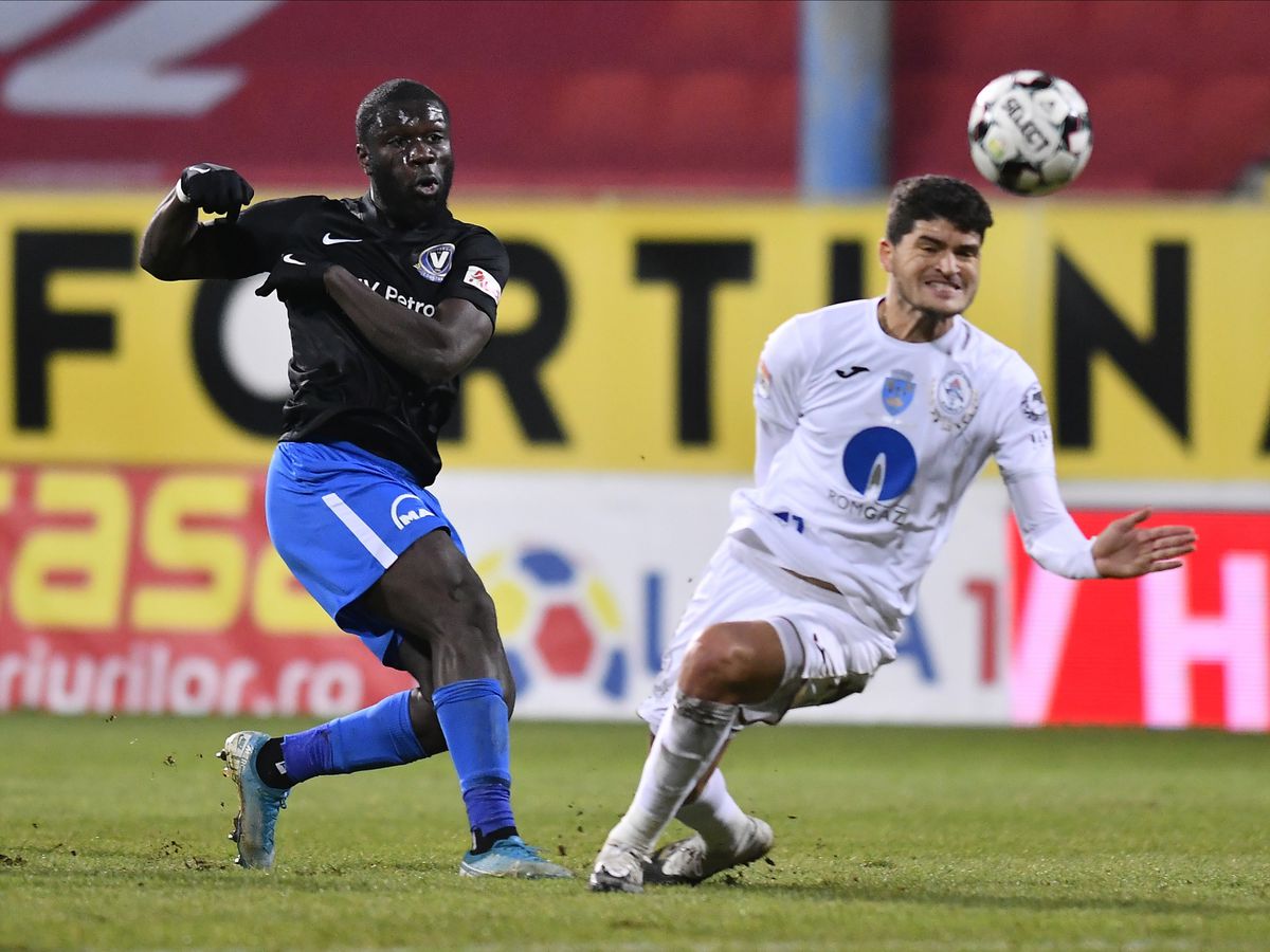 Viitorul - Gaz Metan Mediaș 0-2 » Continuă picajul! Viitorul pierde din nou în Liga 1, iar Hagi tremură serios pentru evitarea retrogradării